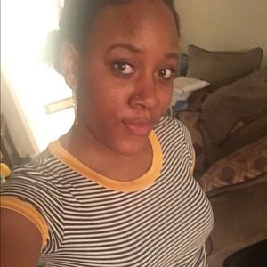 Meet your Posher, Munirah